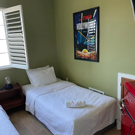 Private Room in Los Angeles!